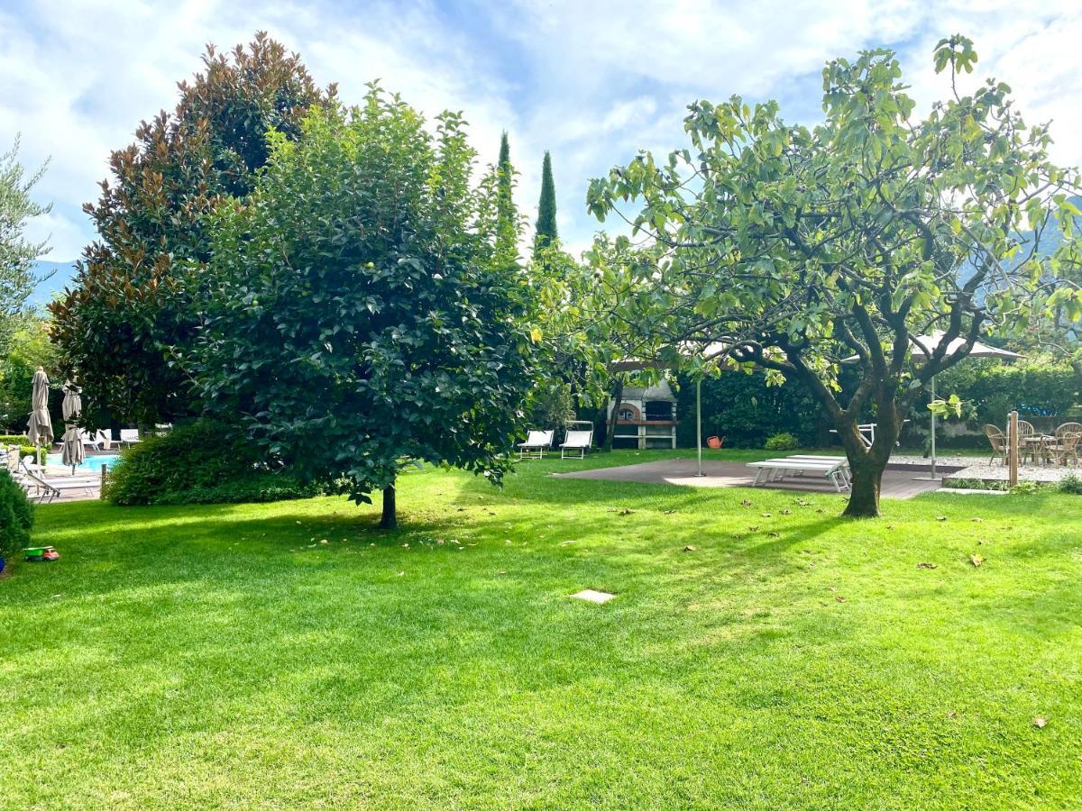 דונגו Abies Lago Di Como מראה חיצוני תמונה